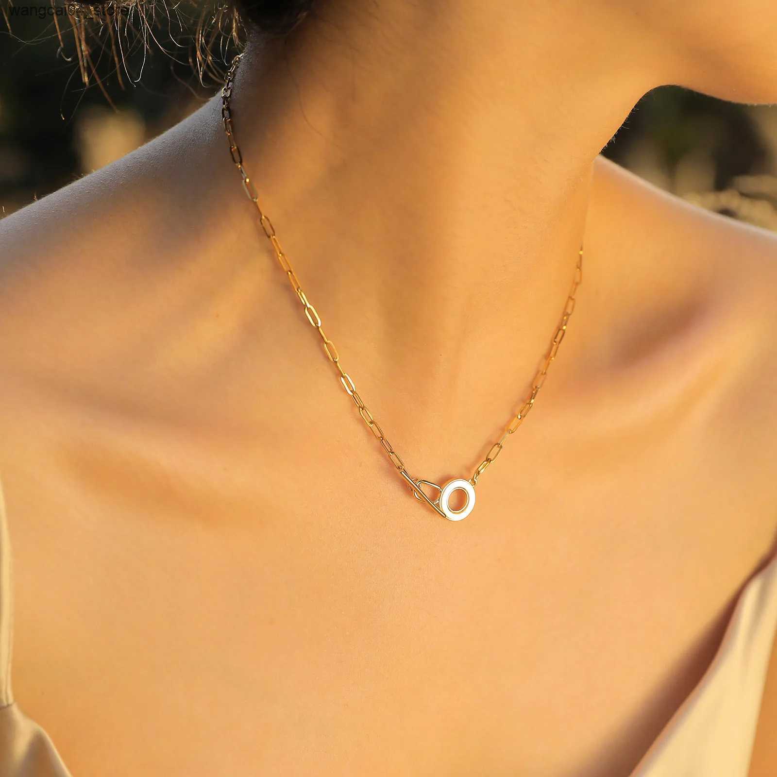 Chokers Vnox heart-shaped circular coin charm necklace womens paper clip chain necklace minimalist necklace with switch buckle L240910