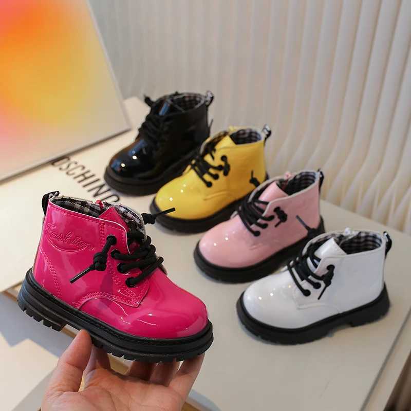 Boots Fashionable childrens Chelsea boots girls British style childrens shoes ankle PU leather boots autumn waterproof boys shoes H241018