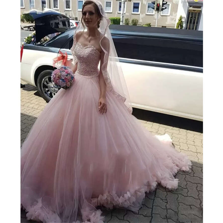 Pink Gown Blush Ball Wedding Dresses Lace Applique Sweetheart Necke Sweep Train Custom Made Beaded Vestido De Novia