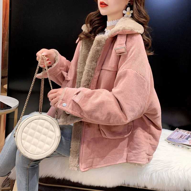 Vintage Corduroy Jacket Women Streetwear Oversized Lamb Wool Coats Winter Ladies Korean Pockets Fleece Thicken Outwear Tops NewX241018