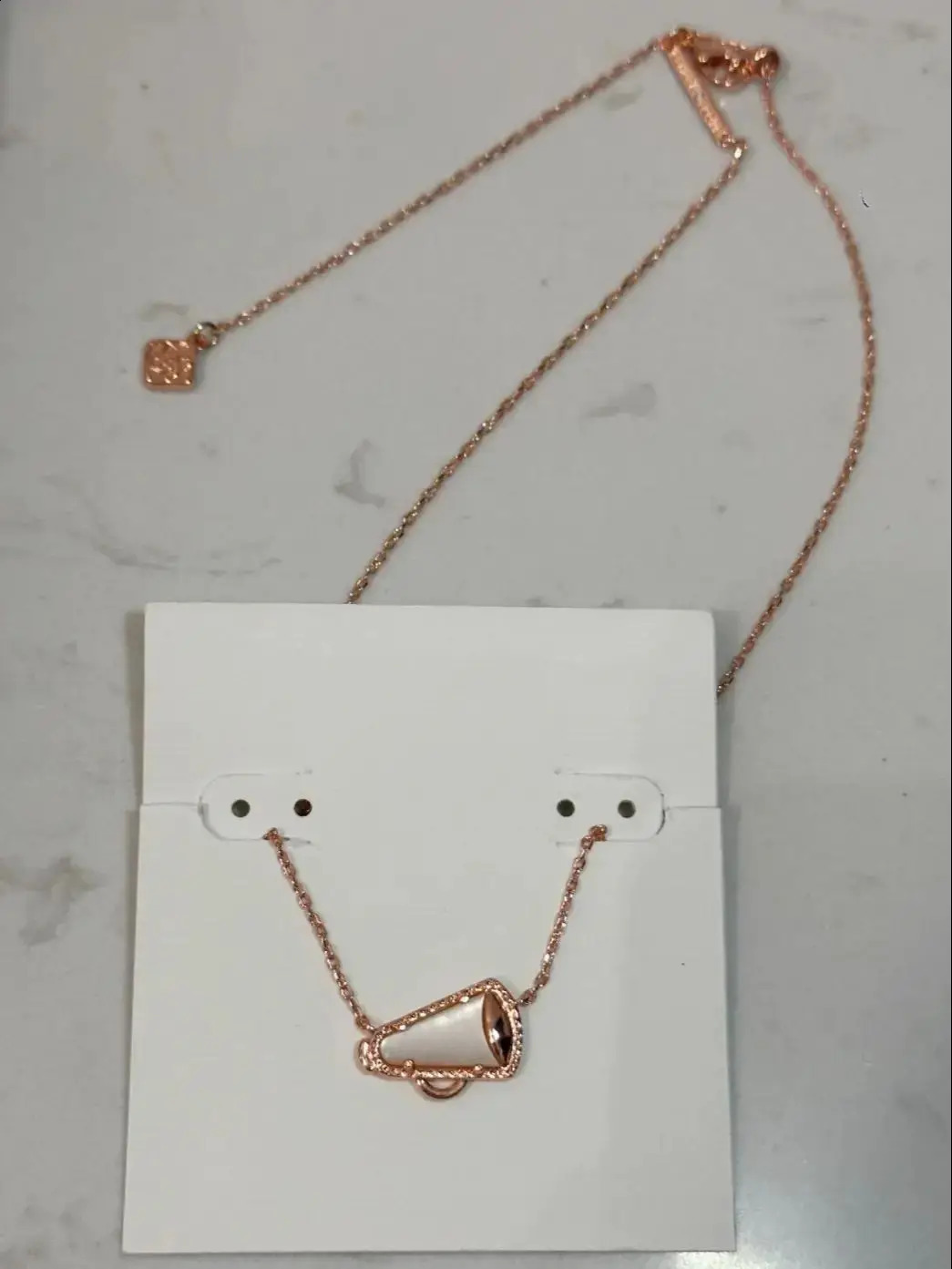 White MOP Short Cheer Pendant Necklace Unique Mother of Pearl Jewelry Gift 4