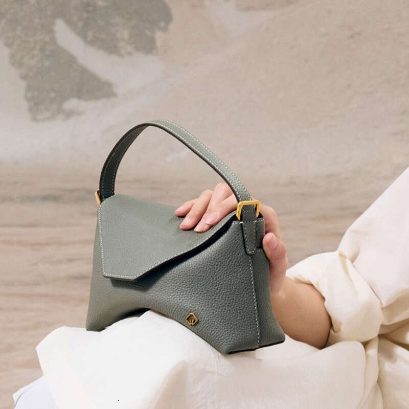 2024 Designer New Styles Messenger Genuine Leather Shoulder Women's Envelope Bag Fashion Small Size Women Handbag