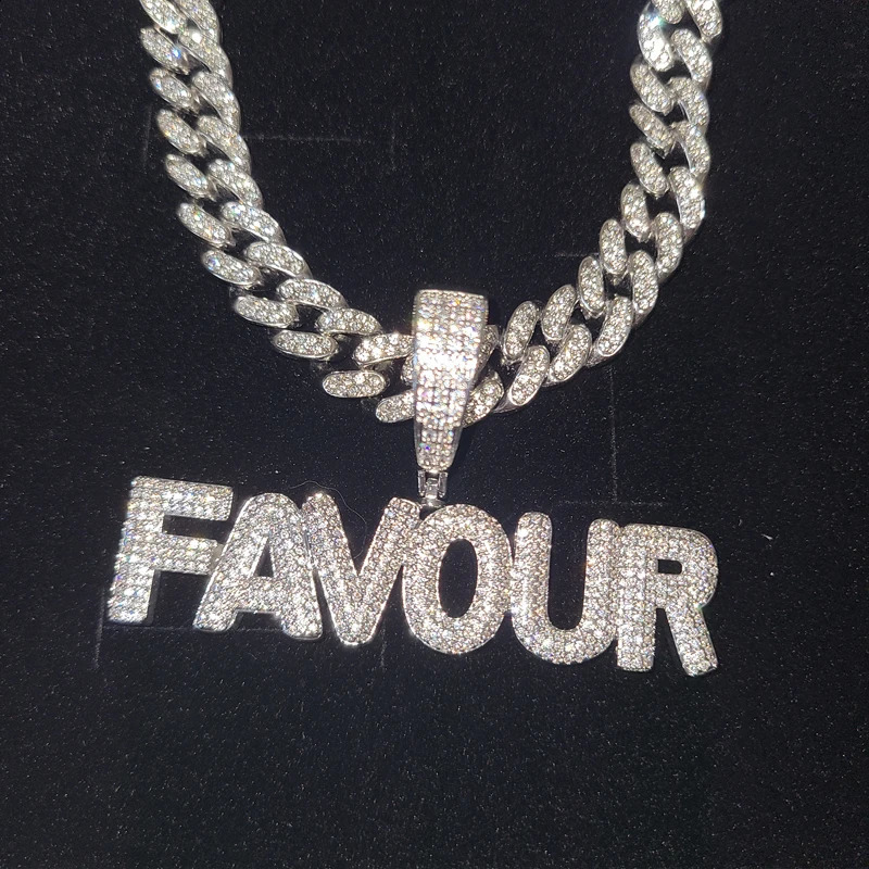 Customized Name Necklace with 12mm Cuban Chain Personalized Word Pendant Hip Hop Jewelry Direct 241018bj