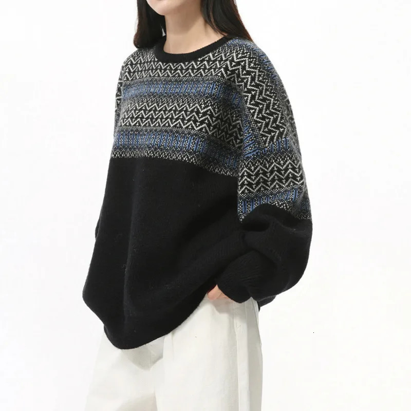 Mens Autumn Collection Korean Color Contrast Splicing Retro Round Neck Gentle Temperament Knitted Loose Sweater Hoodie 241018