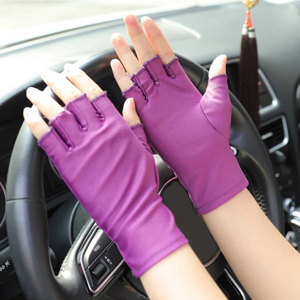 Womens spandex anti slip elastic breathable sweat absorbent UV resistant driving gloves half finger glovesW241018