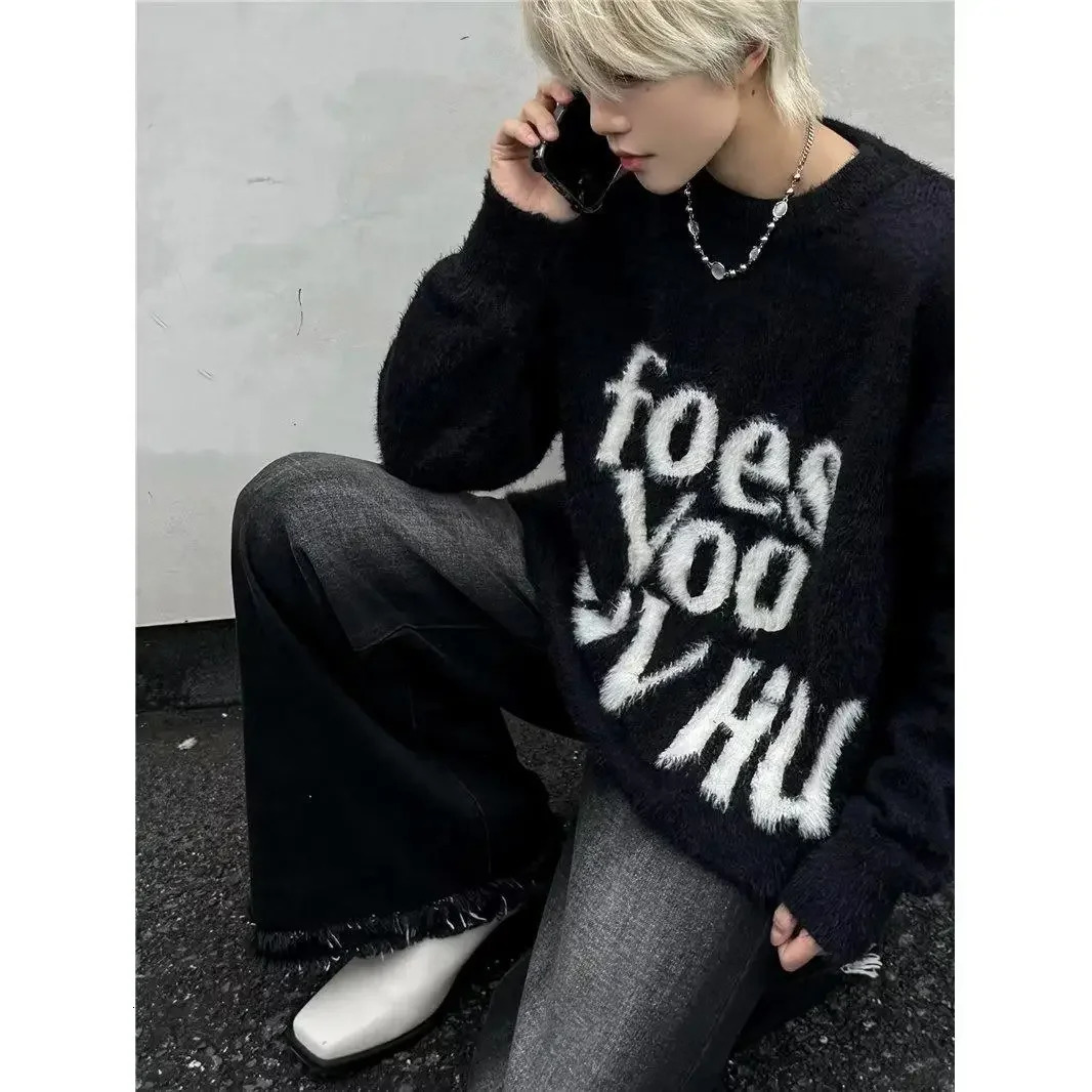 Trendy American Style Knitted Sweater For Men Loose Fit Casual Crew Neck Top Autumnwinter Letter Printed Pullovers 241018