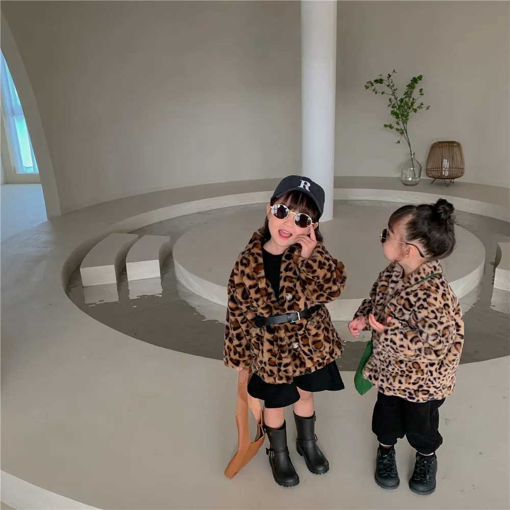 Childrens Jacket Autumn/Winter Girls Warm Thick Coat Korean Childrens Leopard Coat Childrens Clothing M241018