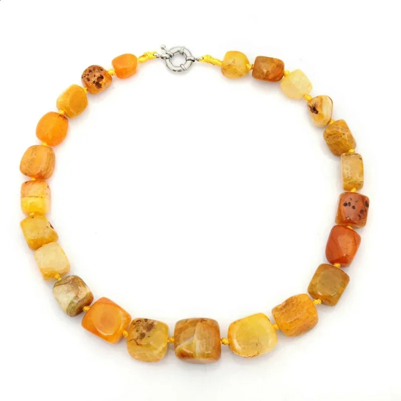 Natural stone irregular agate bead necklace suitable for women multi colored necklace handmade vintage party beach womens jewelry 241018