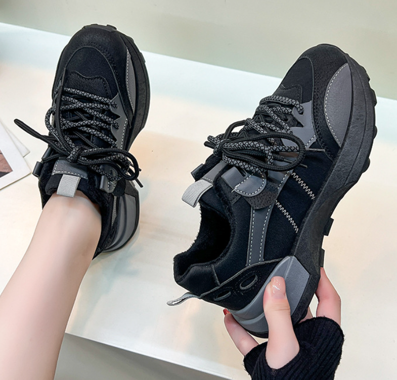 Women Fashion Sports Shoes Simple Casual Style High-End Design Sense Korean Version Plus Size Flat Bottom Comfort Triple Black Brown fashion