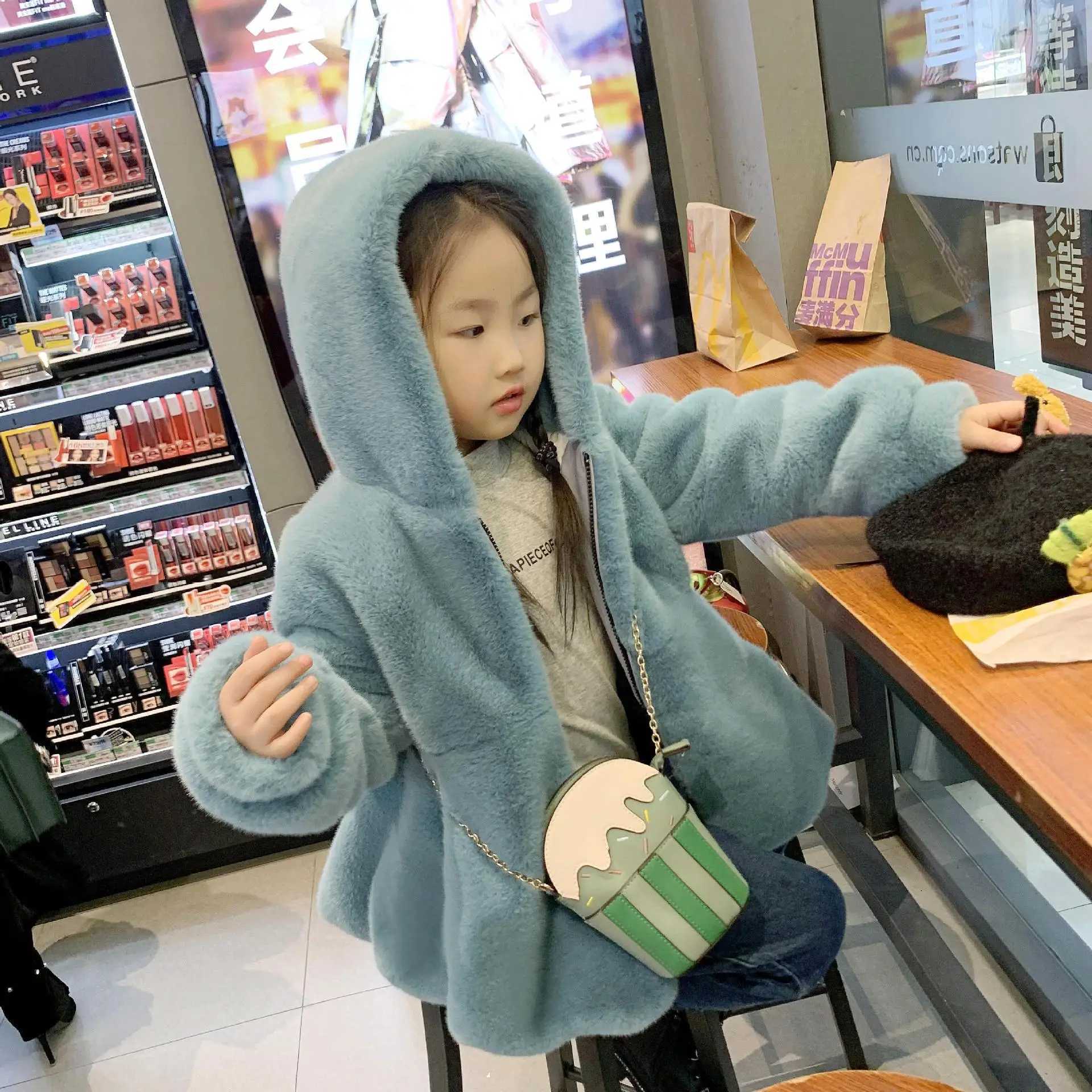 autumn and winter new baby thick otter rabbit hair fashionable girl warm fur coat childrens clothing M241018