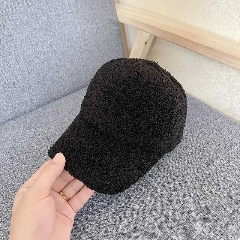 New Winter Women Baseball Cap Artificial Lamb Wool Hats Version Tide Warm Cap Plush Baseball Caps Autumn Baseball Cap for WomenX241018