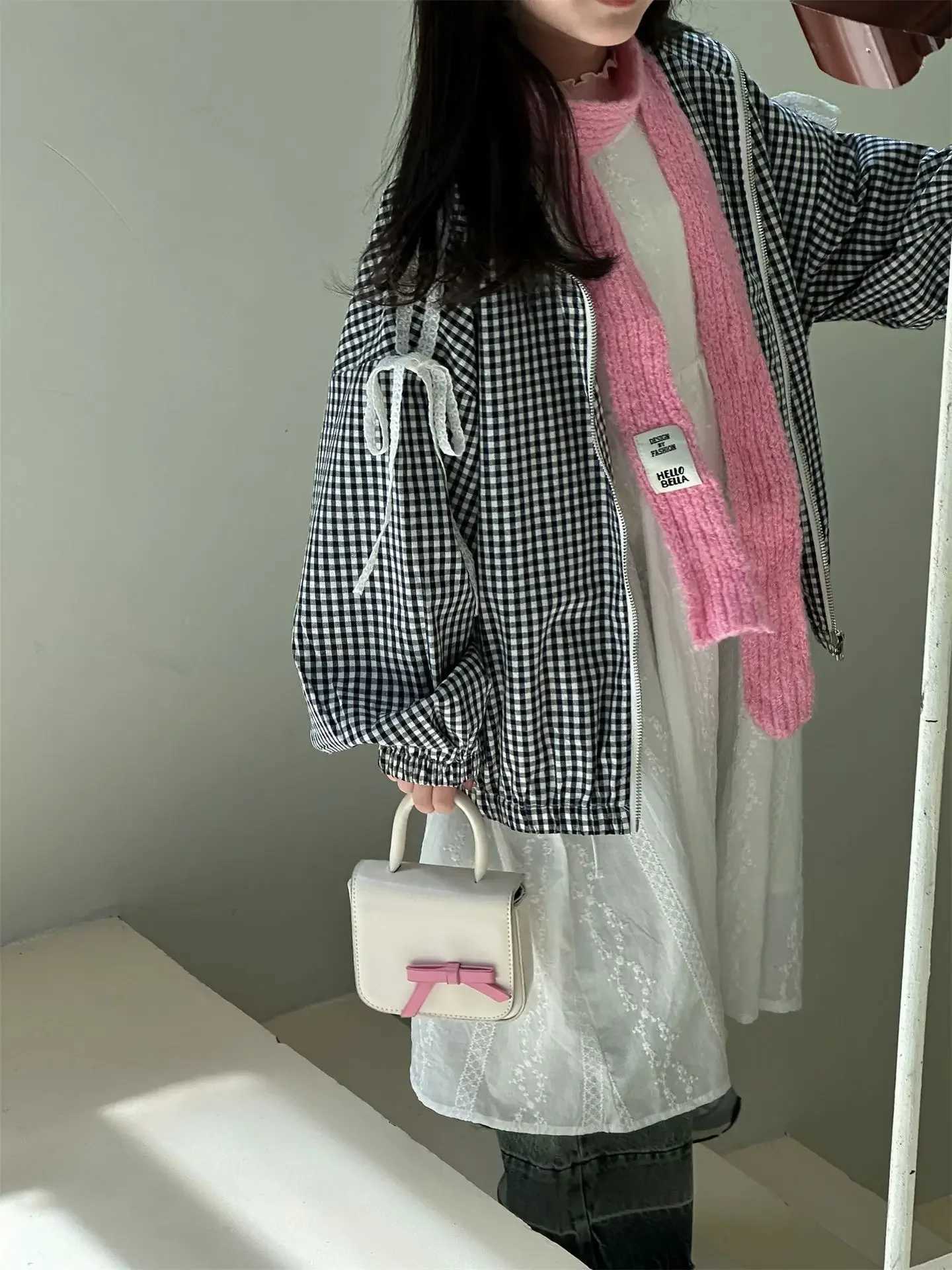 Korean childrens clothing girl plaid jacket autumn new childrens lace bow top M241018