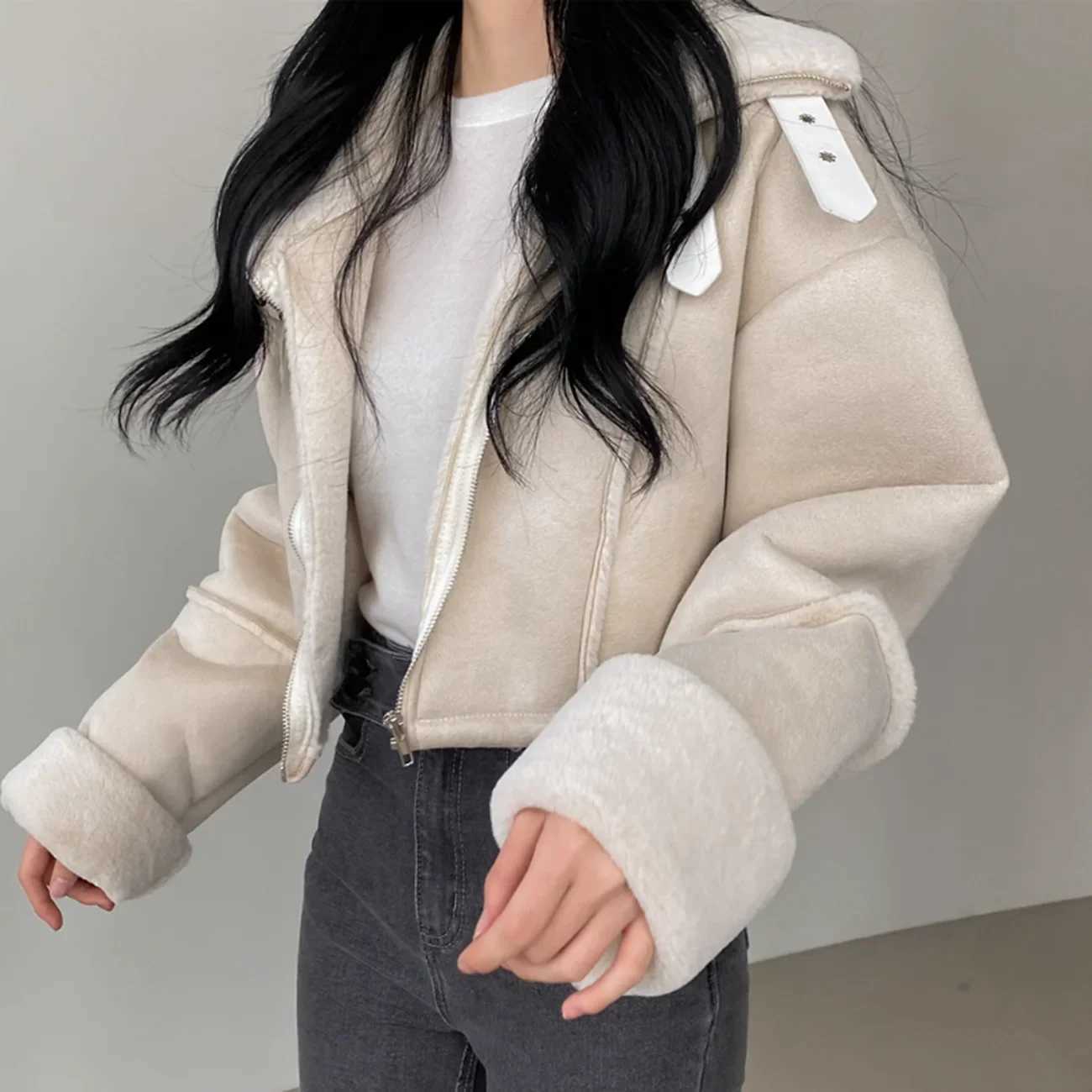 Autumn Winter Lamb Wool Patchwork Jackets Women Korean Warm Coats Women Elegant Suede Short Jackets Female LadiesX241018