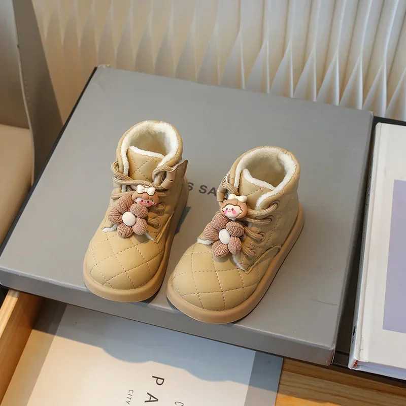 Boots Winter snow boots are suitable for little girls trendy cute smooth girls snow boots artificial fur cotton shoes plush fashion boots H241018