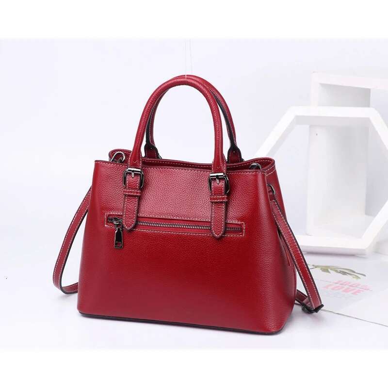 Women Leather Commuter Bag Shouder Bags Design Handbags For UK Orders