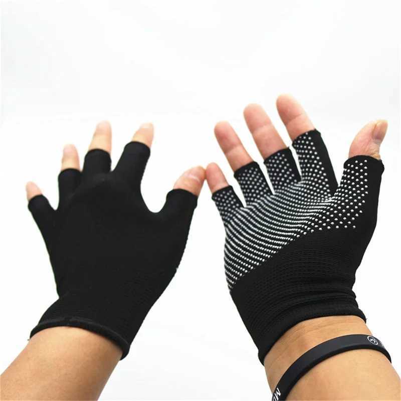 Womens Outdoor Sports Yoga Half Finger GlovesW241018