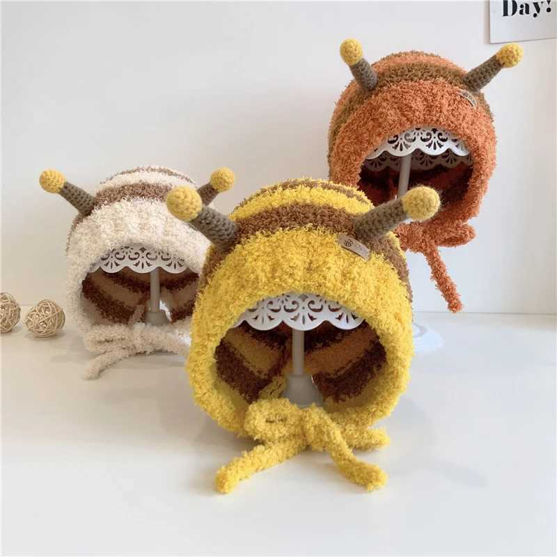 Cute Bee Baby Plush Hat Winter Warm Thicken Coral Fleece Cap for Boy Girl Ears Kids Toddler Ear Protection Caps LX241018