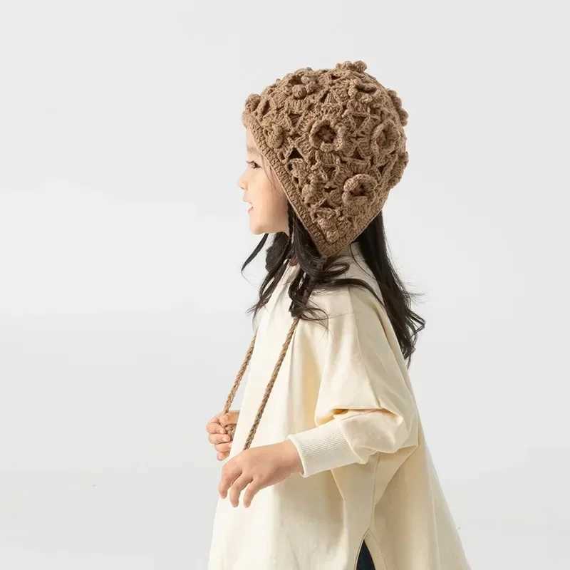 Vintage Flower Kids Hat Autumn Winter Openwork Flower Beanie Girl Hand Knitted Fringe Strap Ear Protection Princess Hat LX241018