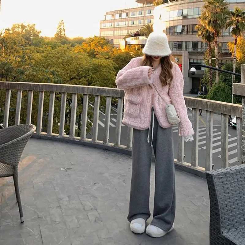 Pink Faux Fur Jacket Women Fashion with Pocket Long Sleeves Lamb Wool Warm Coat Ladies Korean High Street Short OutwearX241018
