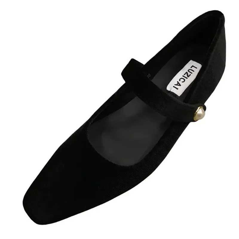 Women Spring Shoes Square Toe Ballet Dance Shoes From LuxuryXJ250319