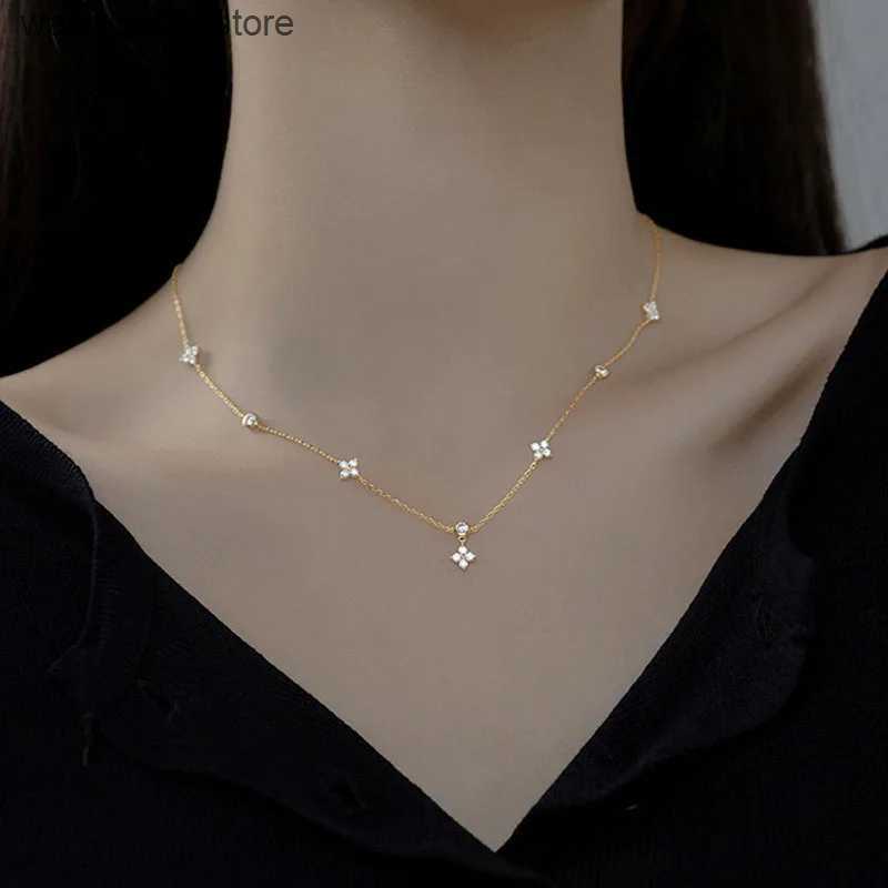 Chokers S925 Lucky Three Leaf Necklace Four Leaf Certified Necklace Pendant Pure Silver Womens Charm Exquisite Jewelry Wedding Gift L240910