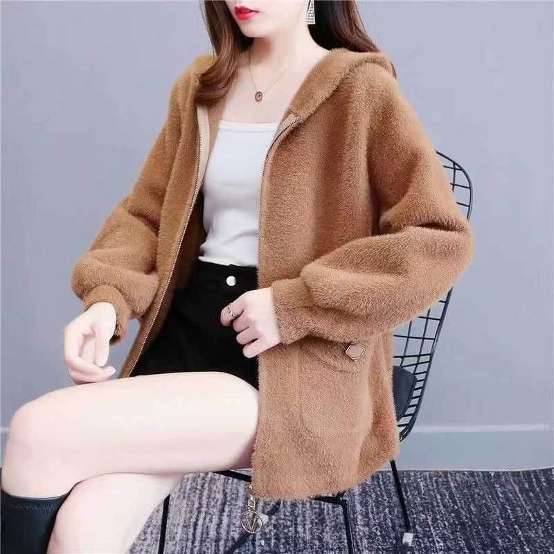 Womens Imitation Mink Cashmere Coat Thick Knitted Sweaters 2023 New Autumn Winter Middle Aged Loose Sweater Female CardiganX241018