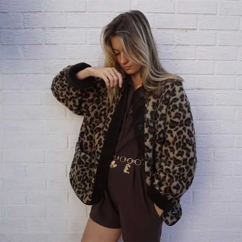 Womens Fashion New Unique Round Neck Single breasted Leopard Pattern Lamb Wool CoatX241018