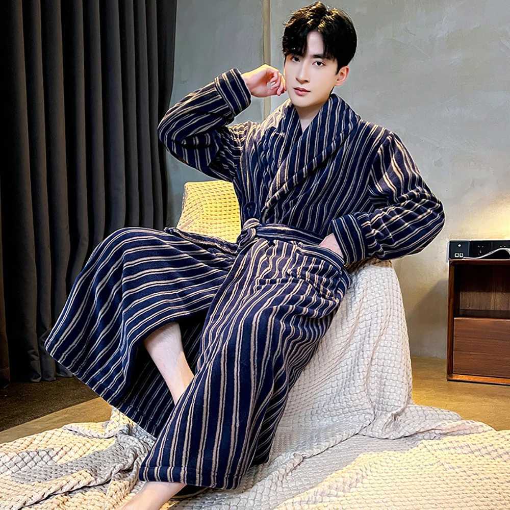 Luxury Striped V Neck Mens Bathrobe For 82.5kg Winter Thicken Flannel Plush Double Warm Sleepwear Comfortable Soft Shower RobeXJ241018