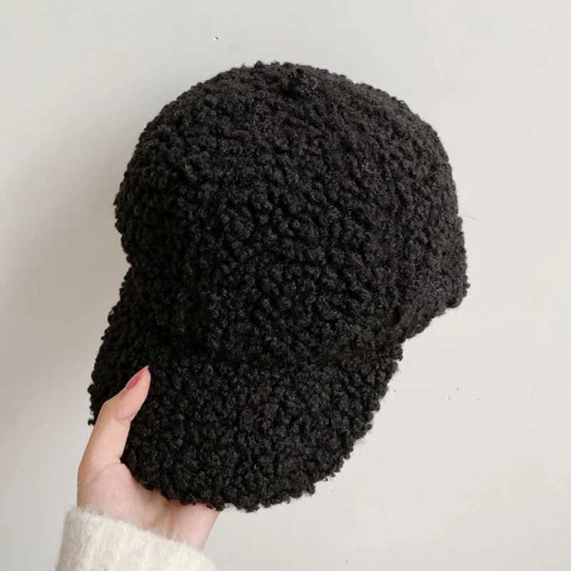 Fashion Women Winter Autumn Plush Baseball Cap Solid Color Korean Lamb Wool Hat Warm Casual Outdoor Casual CasquetteX241018