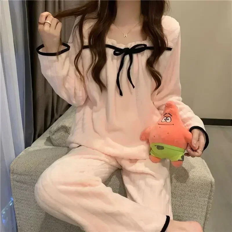 Square neckline womens sleepwear set winter warm sleepwear wool velvet 2-piece set pants for family wear fluffy set Korean solid night wear 241009