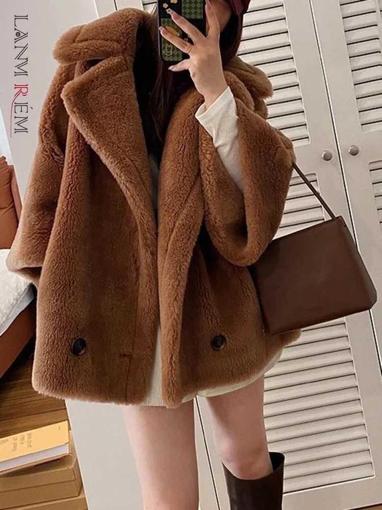 LANMREM Short Lamb Wool Coat For Women Lapel Collar Loose Sleeves Solid Color Female Luxury Warm Clothing 2024 Winter 2DA8020X241018