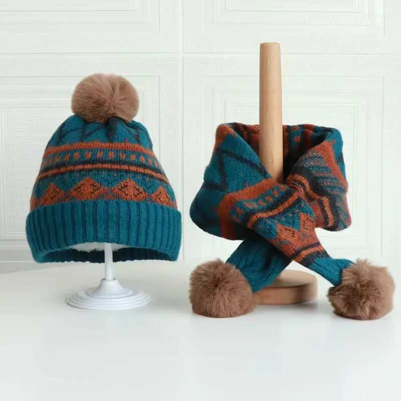 2023 autumn and winter new color pattern childrens knitted wool hat warm cross neck two-piece set LX241018