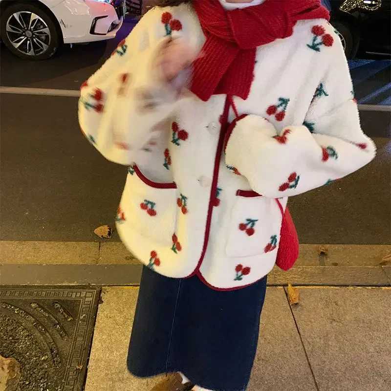2024 New Sweet Cherry Print Lamb Wool Coat Women Autumn Winter New Loose Cotton Jacket Female Chic All-matching O Neck OutwearX241018
