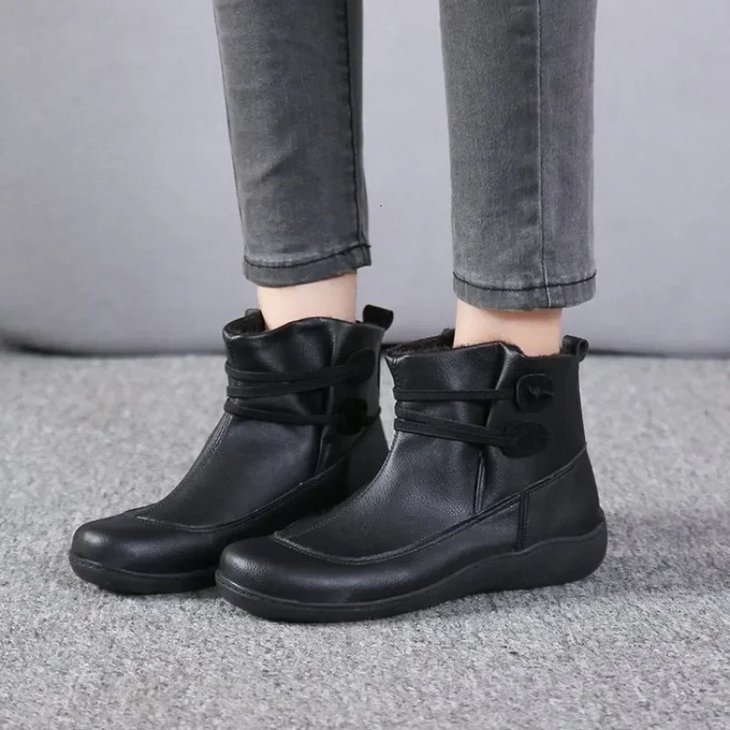 Womens autumn/winter flat bottomed English style short boots with soft soles comfortable and non slip Plus size 43 cotton boots 241018