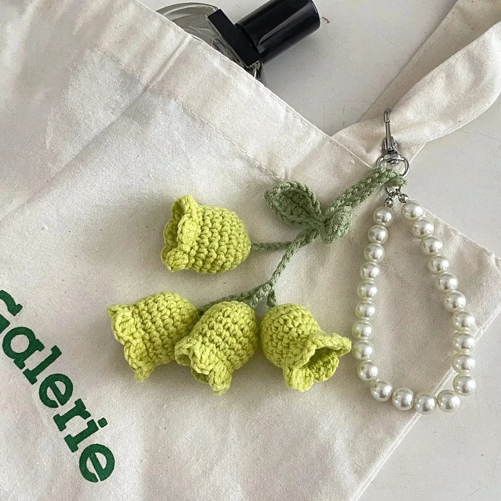 Creative Knitted Flowers Bag Pendant Ins Cute Lily of the Valley Charms Pearls Chain Key Handmade Crocheted Decoration 241017