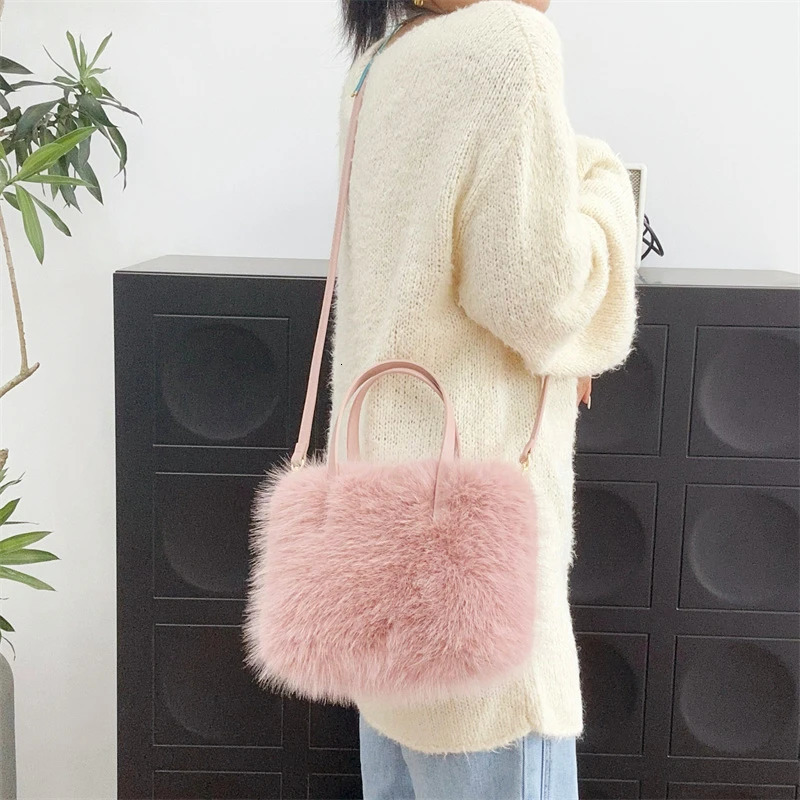faux fur womens square shoulder bag winter fluffy womens horizontal bag soft fur leather plush womens small handbag 241018