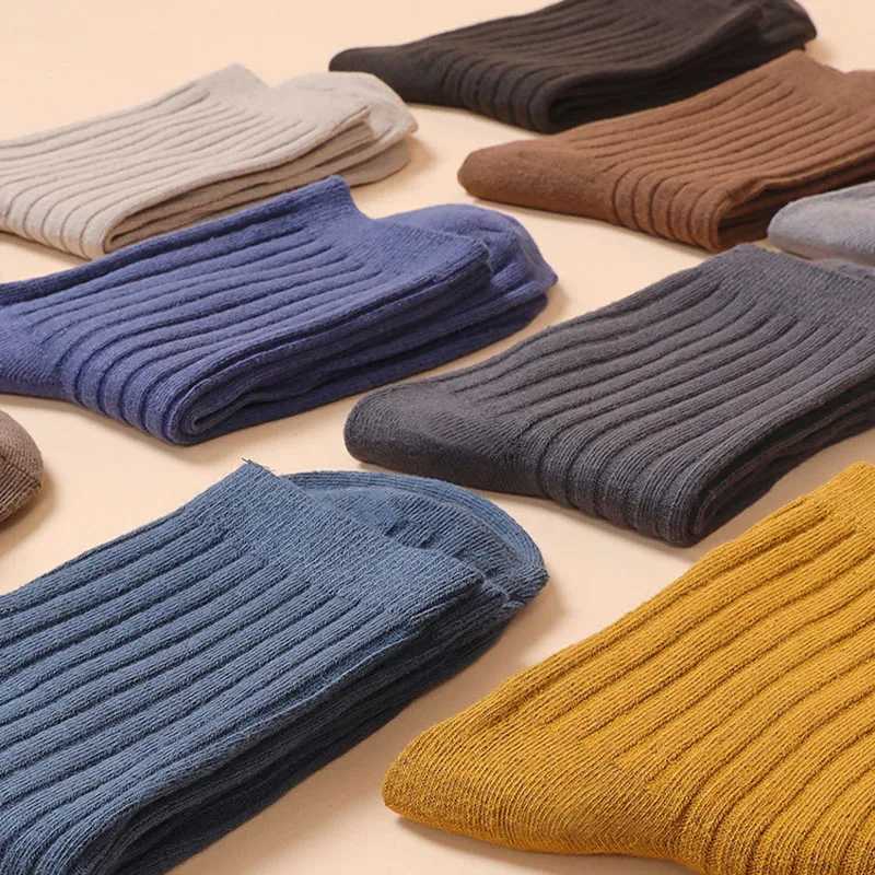 5 Pairs New Men Solid Color Socks Autumn And Winter Versatile Business And Leisure Breathable And Comfortable Cotton SocksXJ241019