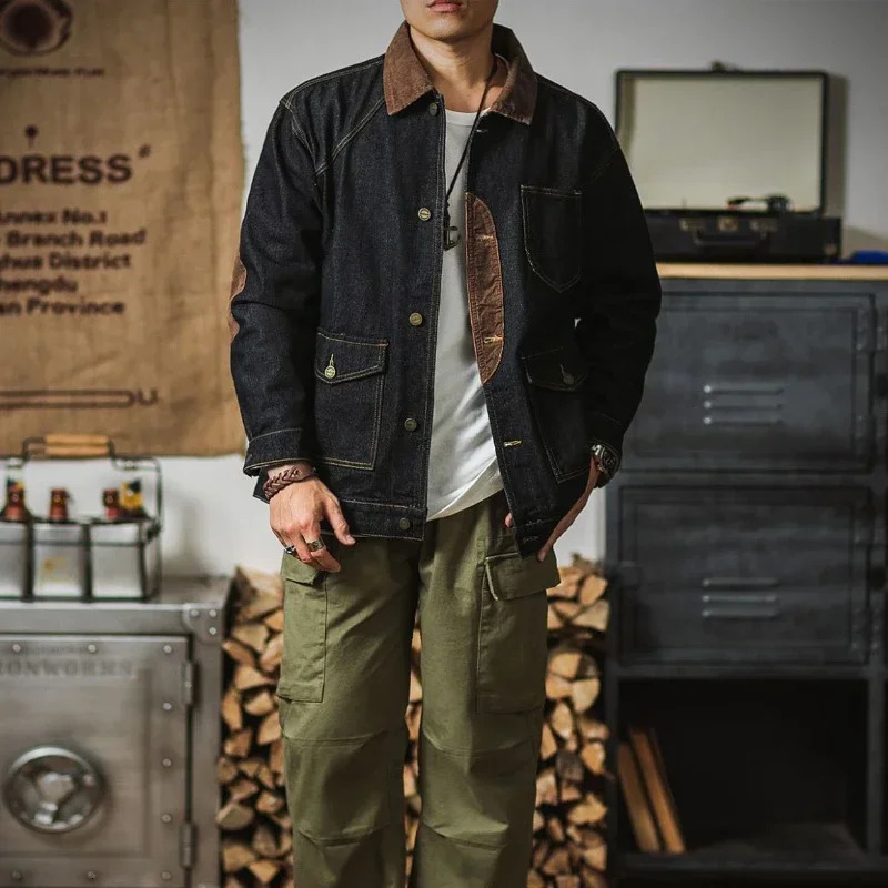 Jeans Coat for Men Vintage Black Aesthetic Denim Jackets Man Cargo Spliced Low Cost Big Size Large Outwear Korea in Lowest Price 241007