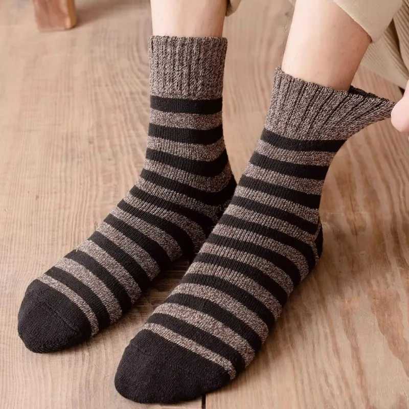 Winter Cold Proof Warm Sock Men Simple Thickened Cashmere Mid Length Socks Cold Autumn High Heat Storage Thick Cotton HosieryXJ241019