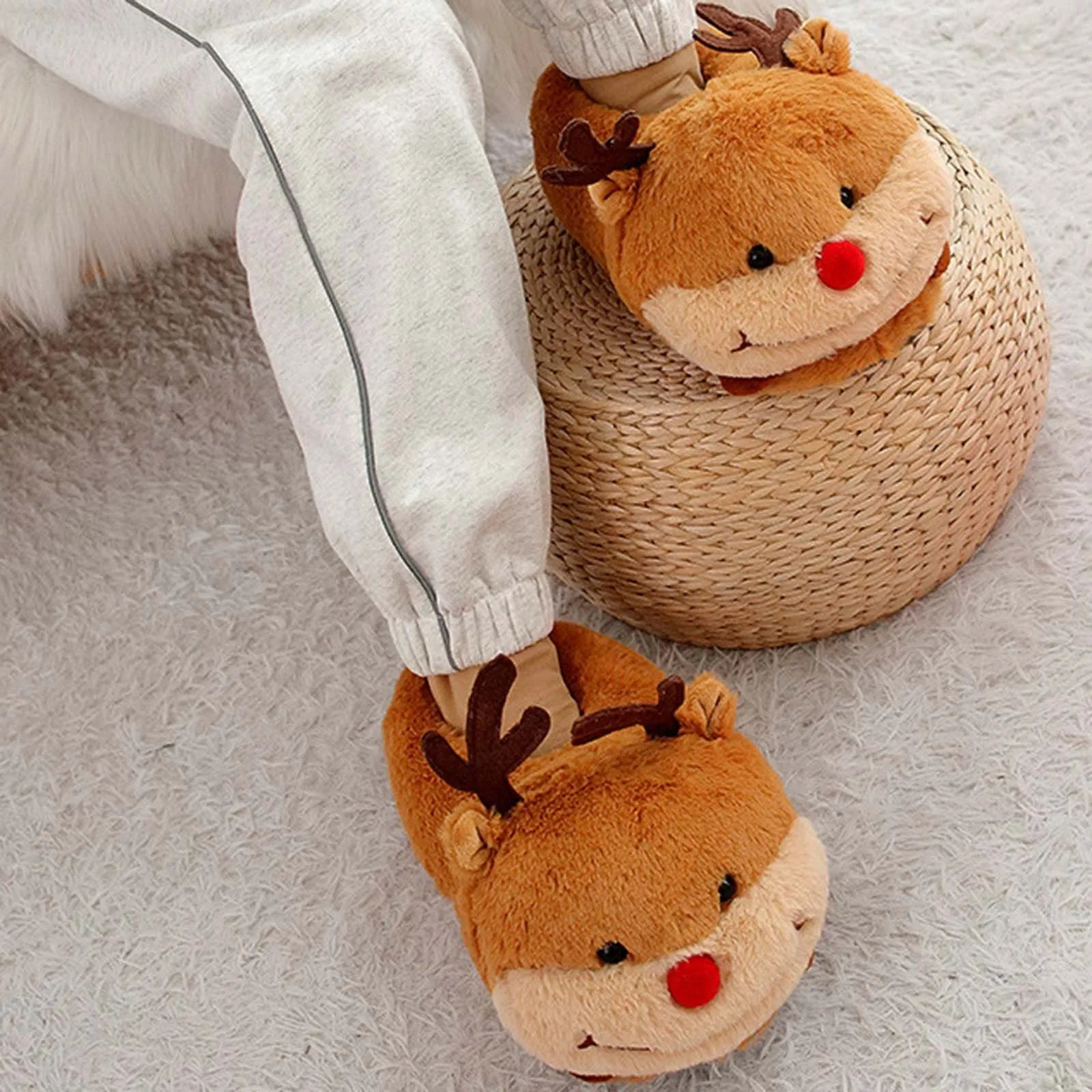 Womens Cute Cartoon Slide Christmas Elk Pig Animal Plush Indoor Comfortable and Warm Cover Heel Anti slip Slide Winter Slide 241018