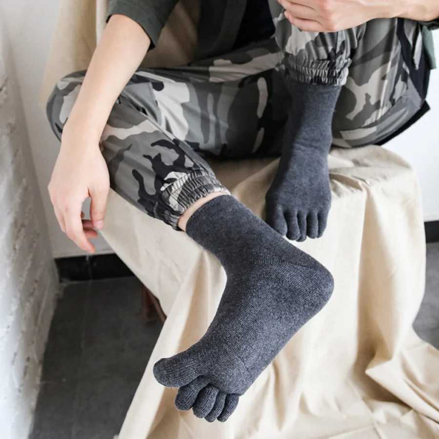 5 Pairs Winter Mans Terry Socks With ToesCotton Solid Thermal Thick Warm Soft Elastic Five Finger Socks Floor Short SokkenXJ241019
