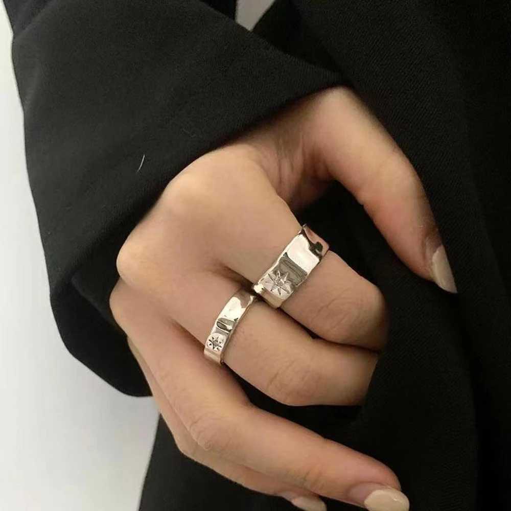 2pcs Y2K Shining Star Open Ring Mens Hip Hop Star Zircon Stainless Steel Ring Punk Neutral Couple Ring Party Jewelry Y241019
