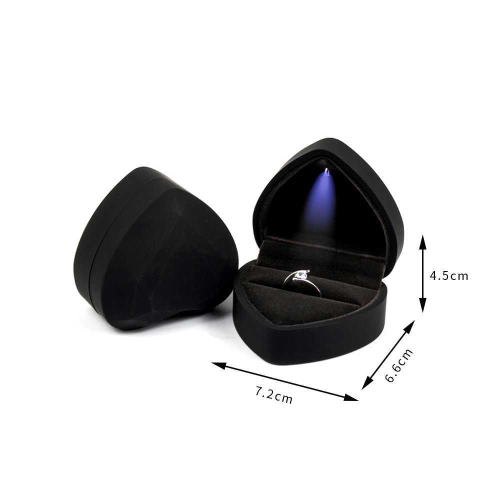 Luxury heart-shaped LED wedding ring box with display screen storage organizer jewelry packaging decoration pendant womens full set W241019