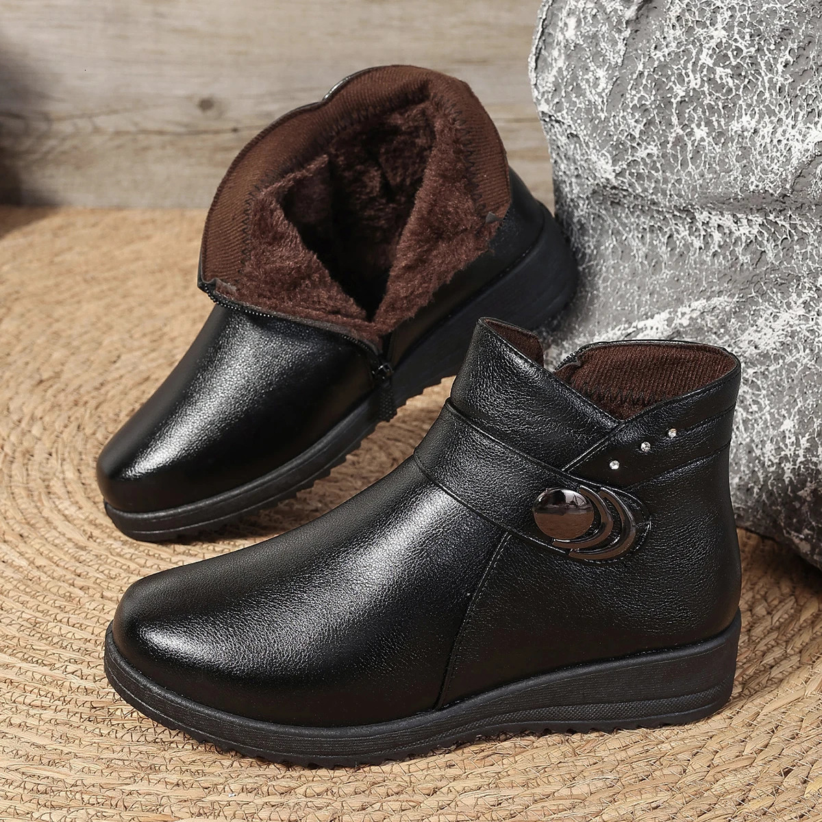 2024 Womens Shoes Metal Decorative Womens Boots Fashion Side Zipp Daily Boots Womens Selling Round Toe Ankle Boots 241018