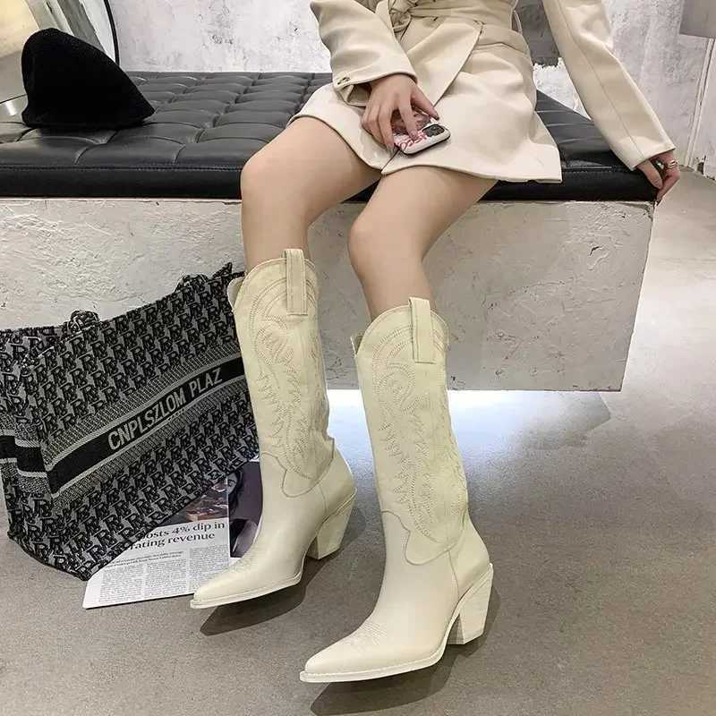 Womens Pointed Toe Square High Heels Cowboy Western Boots New Ankle Gladiator Trend Shoes Winter New Walking Botas Pump Mujer Zapatos Y241019