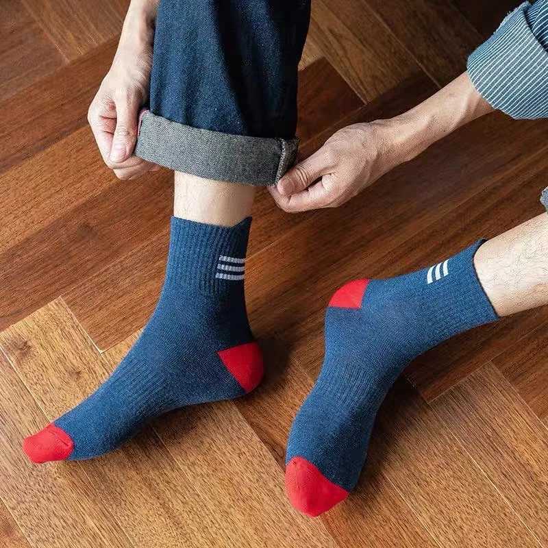 10/20 Pairs Long Socks Sweat-Absorbent Japanese Sports Mens Socks Korean Socks Mens Mid-Tube New Mens Autumn and Winter SocksXJ241019
