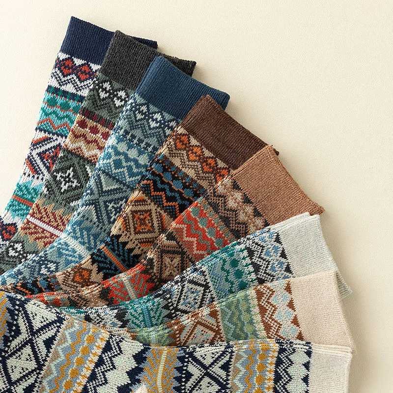 Socks mens autumn and winter in the tube cotton socks double needle double road retro national wind thicken sweat-absorbing odoXJ241019