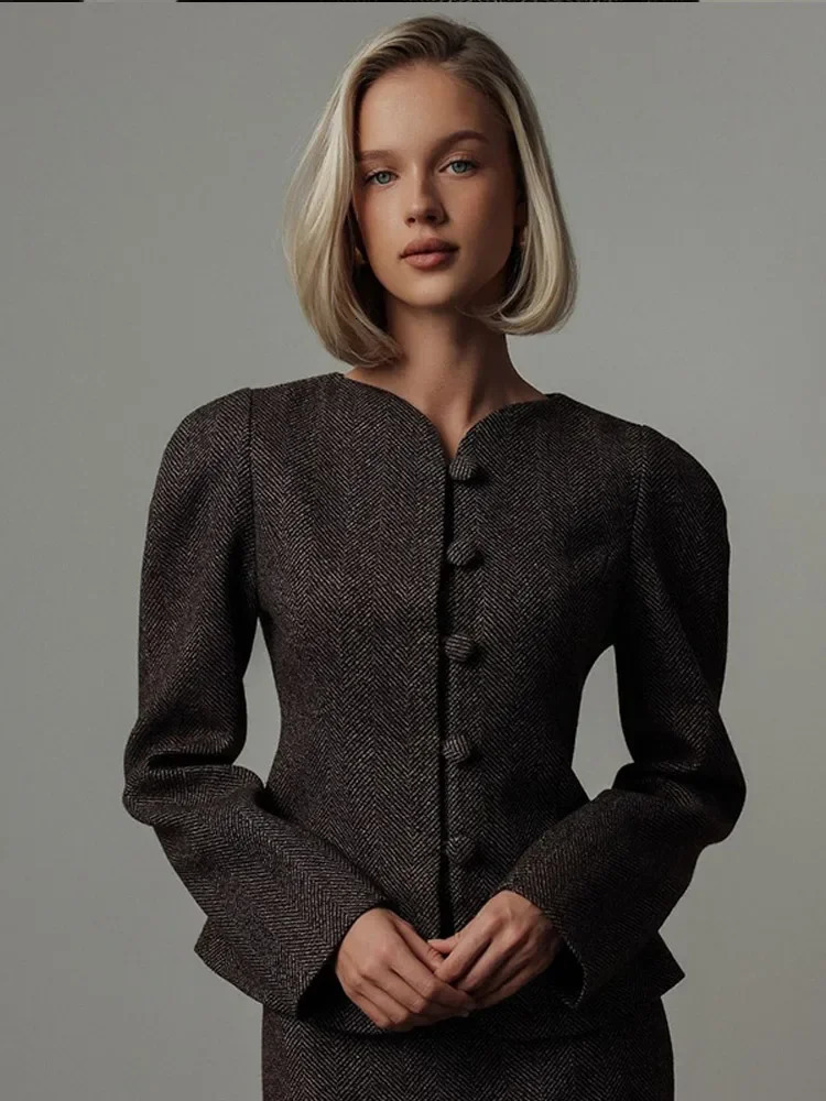 V Neck Solid Color Full Sleeve Elegant Short Coat Fashion Single Breasted Slim Suit Coats Fall Woman Outerwear 241018