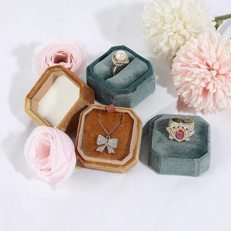 Corduroy octagonal ring box for wedding engagement suggests gift ring organizers store portable vintage jewelry box wholesale W241019