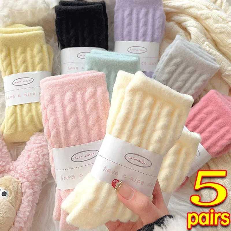 Winter Warm Thick Velvet Socks Men Coral Fleece Thick Plus Stocking Girls Fluffy Floor Sleeping Middle Tube Sock Hosiery SoxesXJ241019